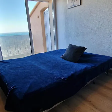 T3 A Banyuls-sur-mer, Terrasse Et Parking Prive - Fr-1-309-209 *